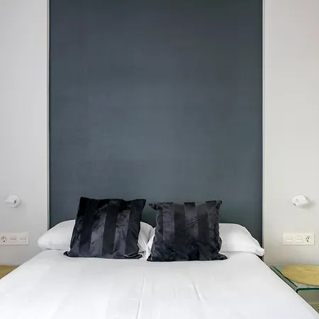 Epalza By People Apartmán *